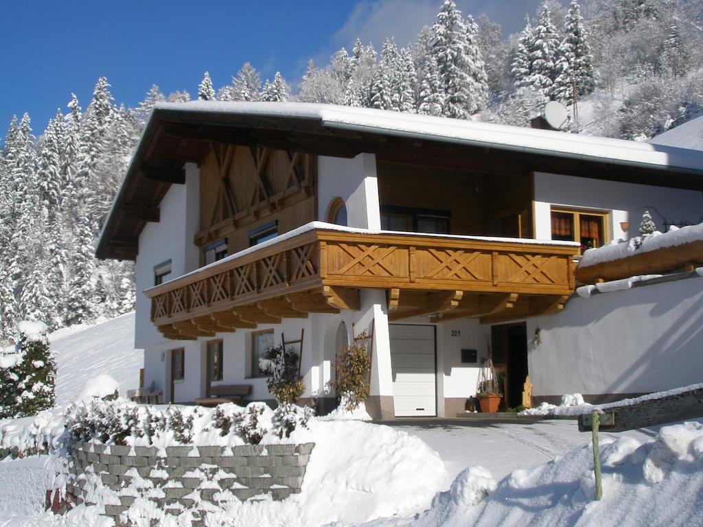 Haus Gertrud Apartment Jerzens Room photo
